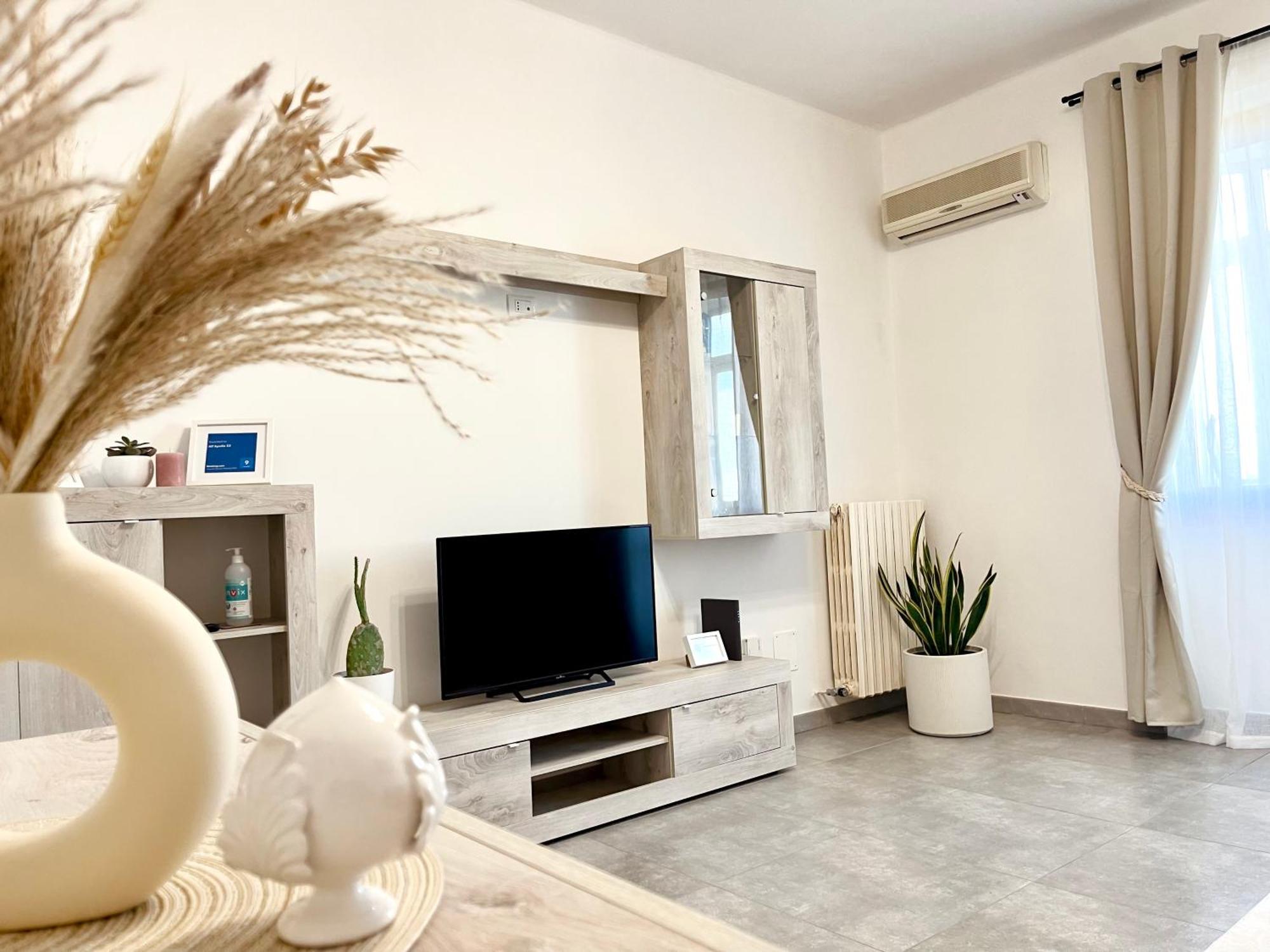 All'Apulia N'23 - Apartment With Parking Lecce Buitenkant foto