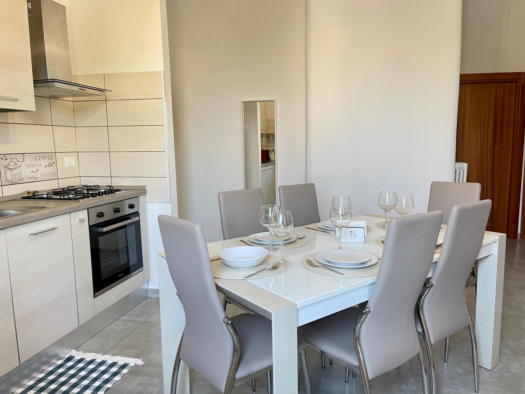 All'Apulia N'23 - Apartment With Parking Lecce Buitenkant foto